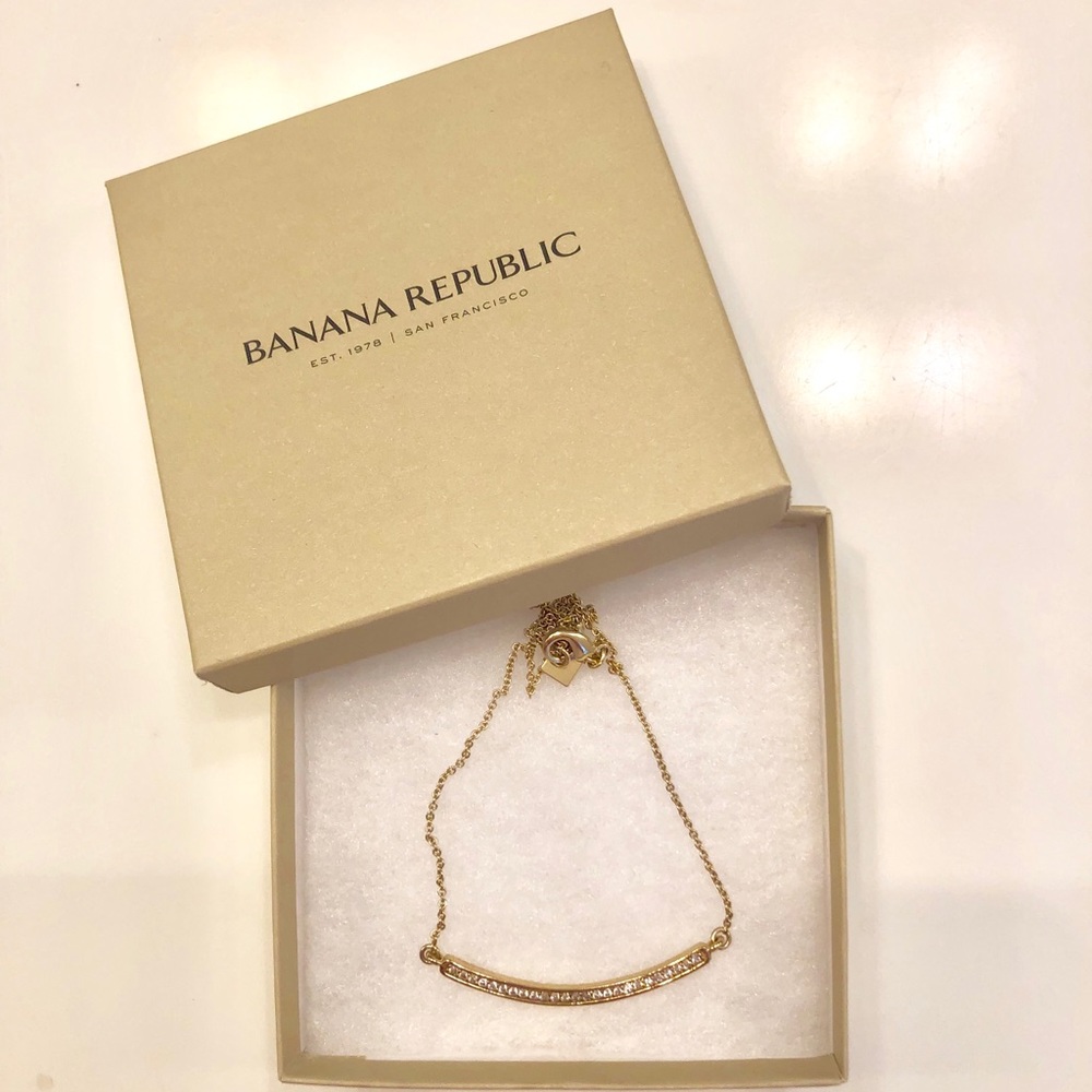 NWOT Banana Republic Gold Rhinestone Necklace